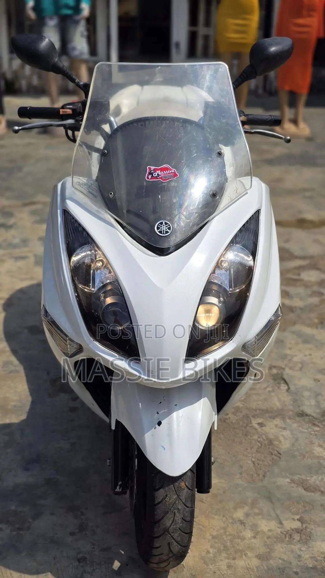 Yamaha Majesty 2018 White