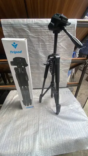 Tripod Stand