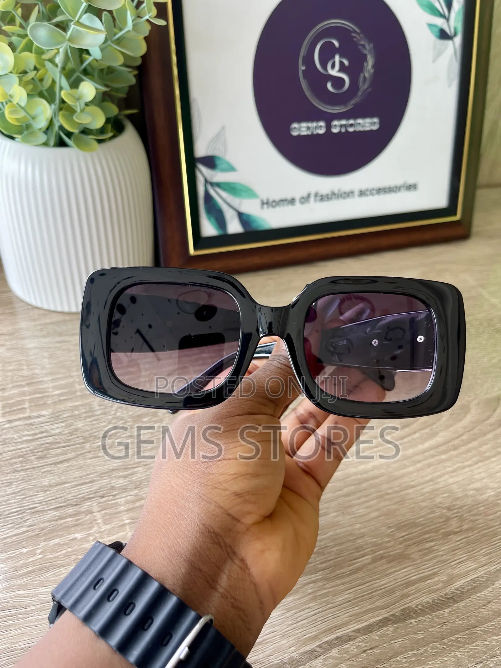 Chic Square Frame Sunglasses