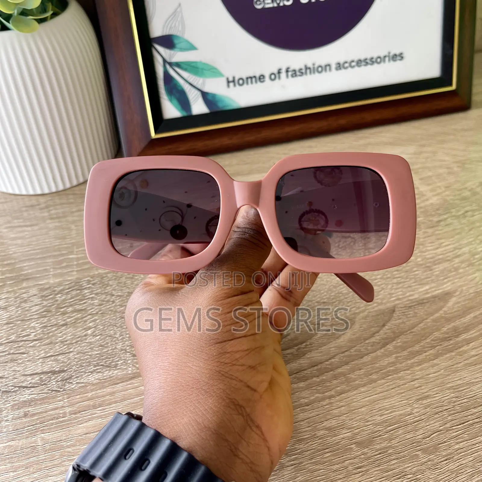 Chic Square Frame Sunglasses