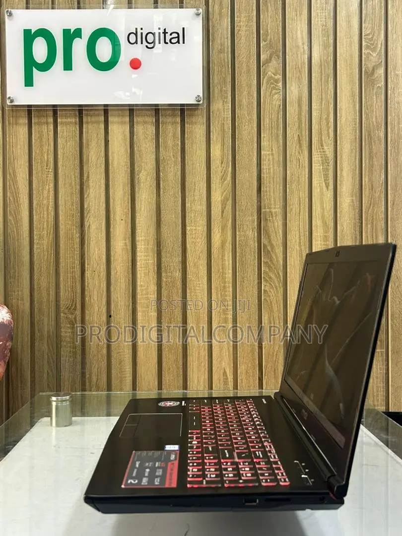 Laptop MSI GE62VR 7RF 16GB Intel Core i7 SSD 1T