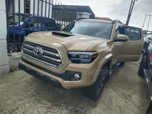 Toyota Tacoma Limited 2018 Gold