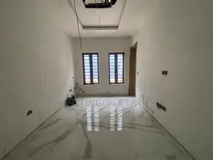 5bdrm Duplex in Ikeja for sale