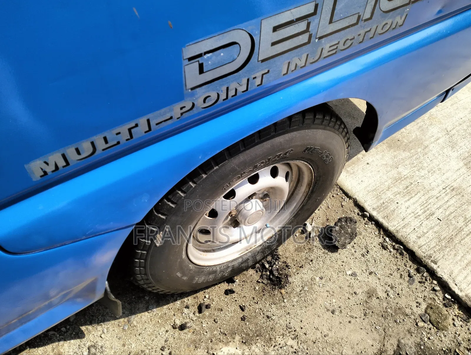 Mitsubishi Delica 2001 Blue