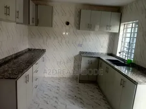 5bdrm Duplex in Opic, Isheri North for rent