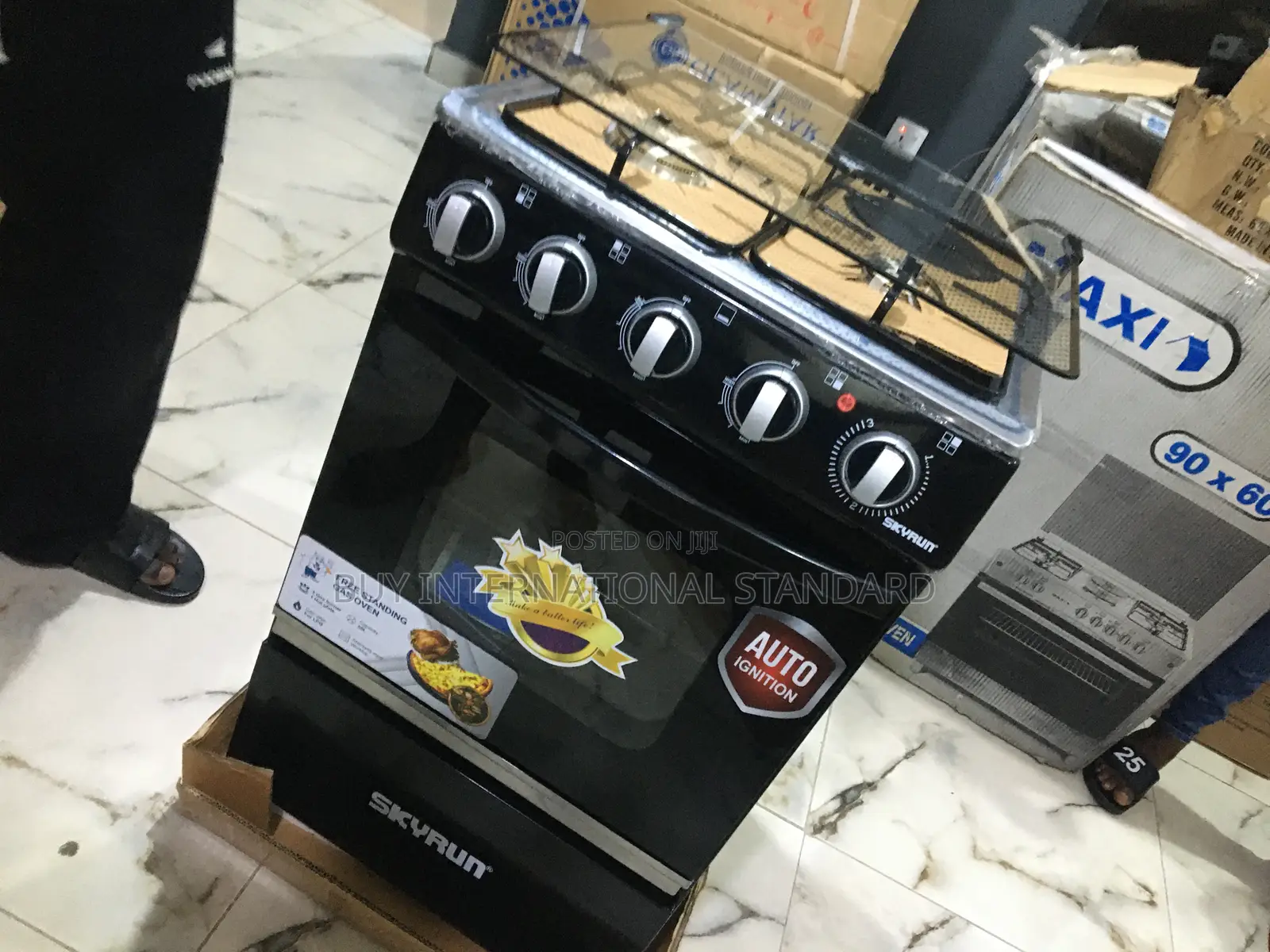 Skyrun 3+1 Gas Cooker With Control Knobs
