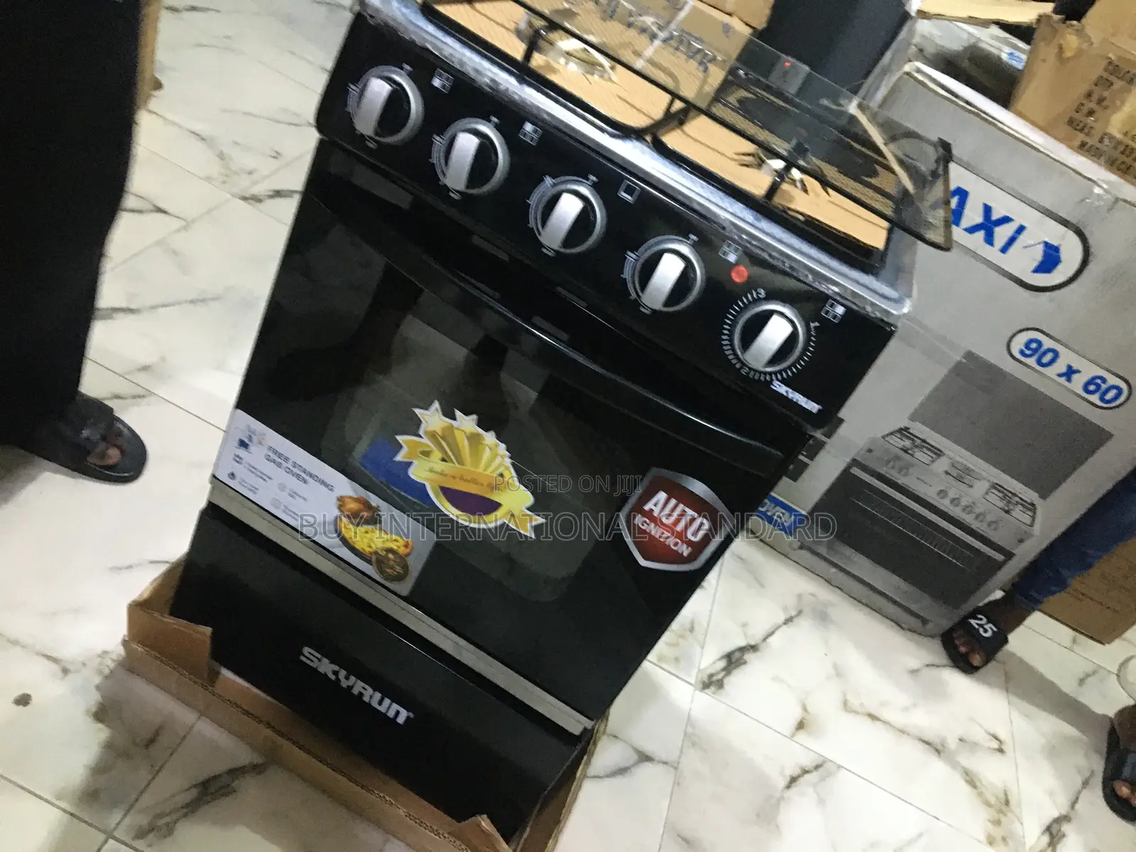 Skyrun 3+1 Gas Cooker With Control Knobs