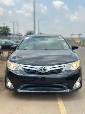 Toyota Camry XLE V6 4dr Sedan (3.5L 6cyl 6A) 2013 Black