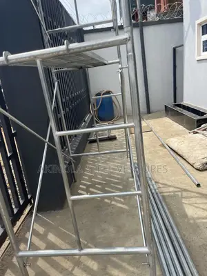 Imported Scaffold Set 3mm Thickness With Platform