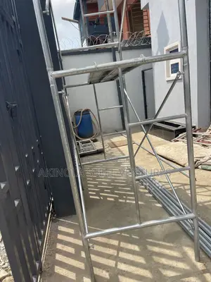 Imported Scaffold Set 3mm Thickness With Platform