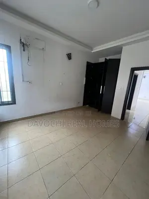 3bdrm Apartment in Oral Estate, Lekki Phase 2 for rent