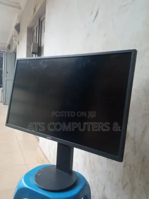 32 Inches Uhd Monitor
