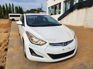 Hyundai Elantra Limited 4dr Sedan (1.8L 4cyl 6A) 2014 White