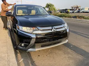 Mitsubishi Outlander 2017 Black