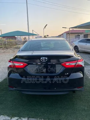Toyota Camry LE FWD (2.5L 4cyl 8AM) 2018 Black