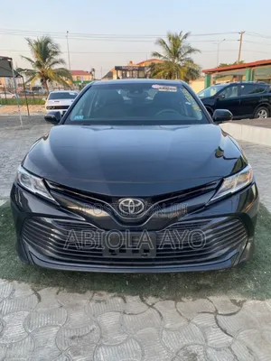 Toyota Camry LE FWD (2.5L 4cyl 8AM) 2018 Black