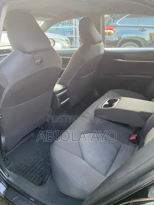 Toyota Camry LE FWD (2.5L 4cyl 8AM) 2018 Black