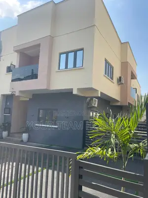 5bdrm Duplex in Paradise Estate, Life Camp for sale