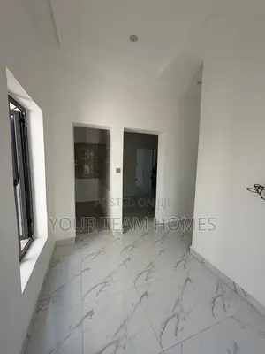 5bdrm Duplex in Kaura for rent