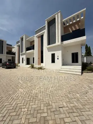 5bdrm Duplex in Kaura for rent