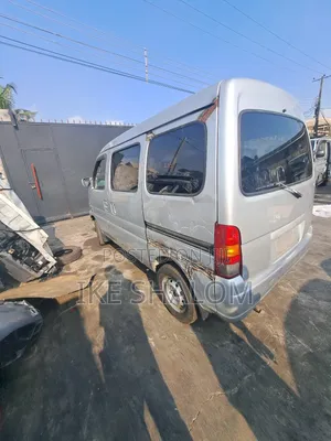 Suzuki Every 2010