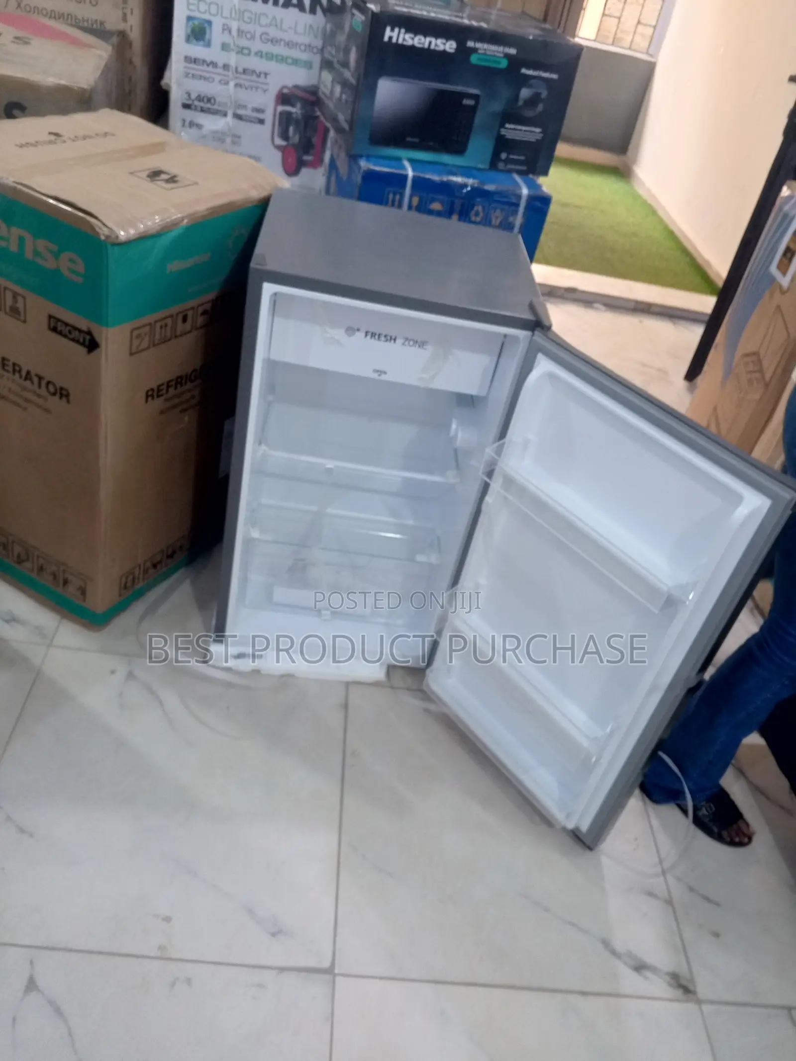 Hisense 093dr Compact Refrigerator - 93l, Eco-Friendly Refrigerant