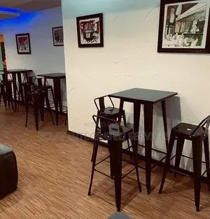 3 Metal Chair and Metal Table Resturant Set