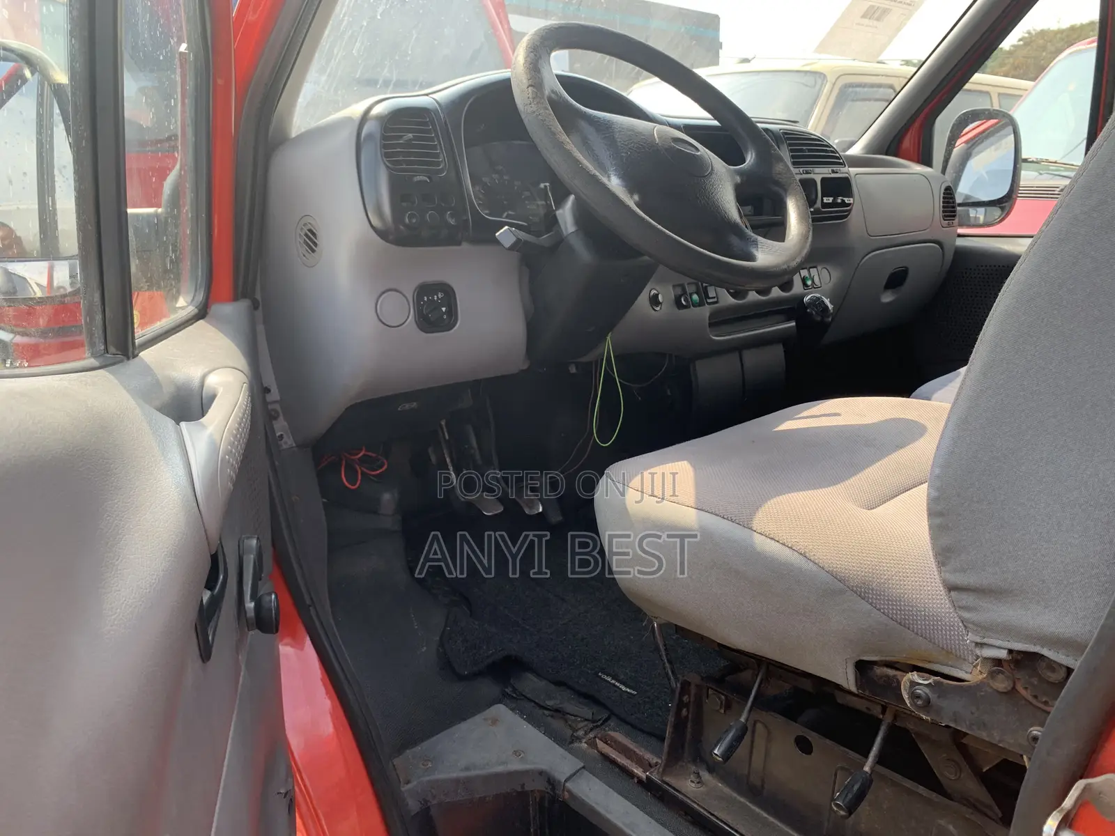 Ford Transit 2002 Red