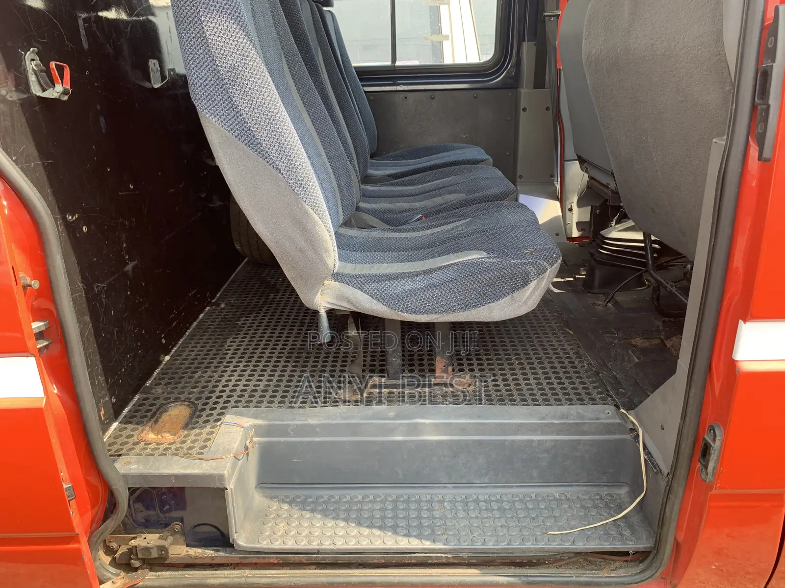 Ford Transit 2002 Red