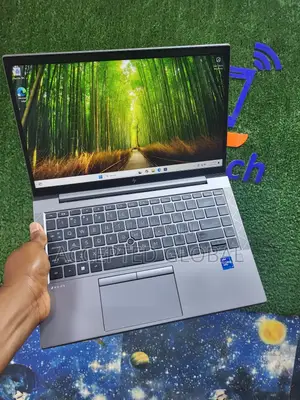 Laptop HP ZBook Firefly G8 16GB Intel Core i7 SSD 256GB
