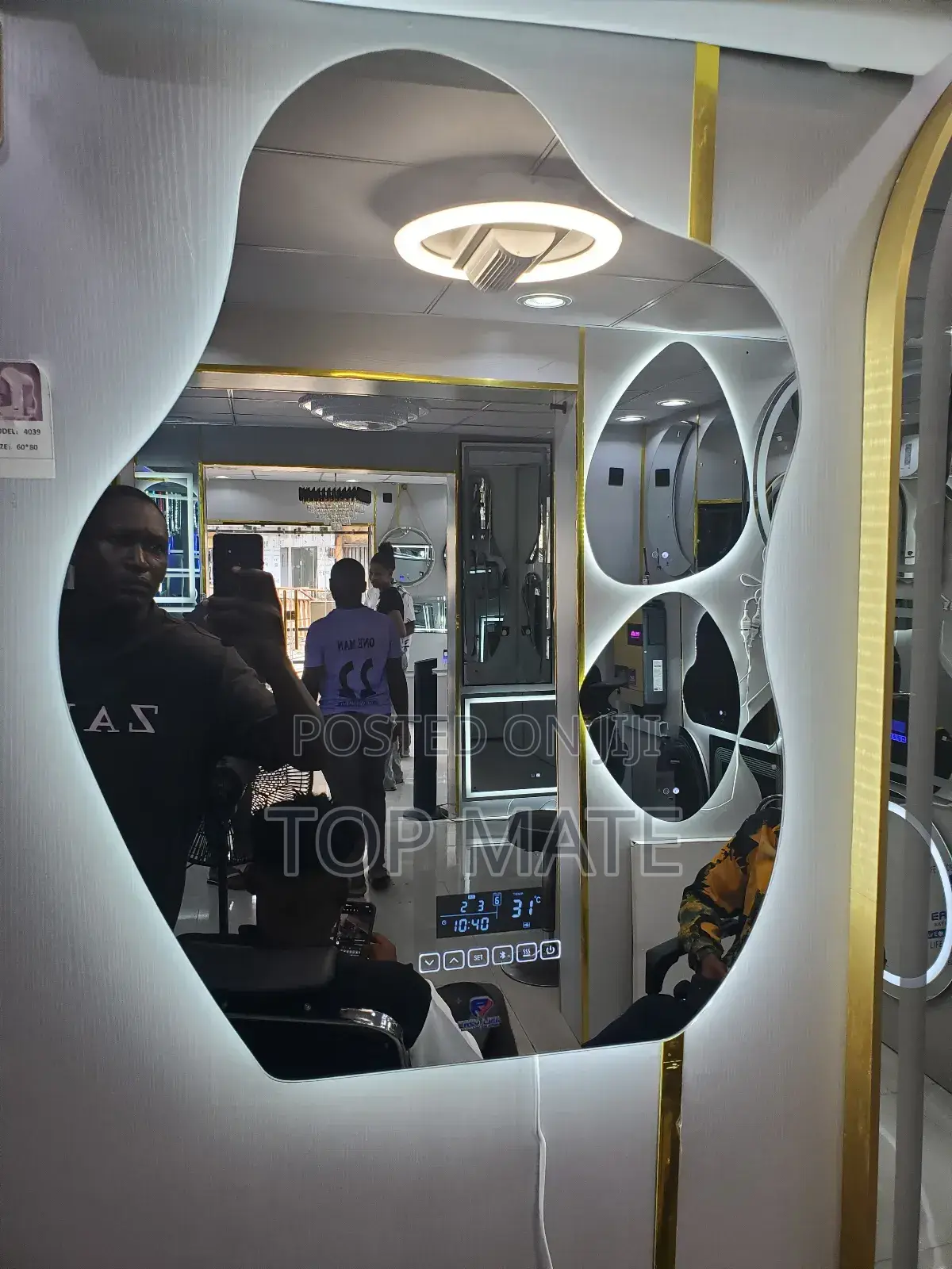 Shapeless Digital Led Mirror With Bluetooth (Digital)