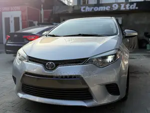 Toyota Corolla LE Plus 4dr Sedan (1.8L 4cyl CVT) 2016 Silver