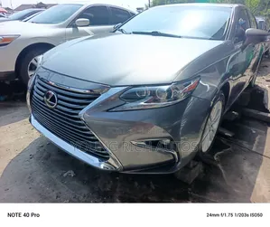 Lexus ES 350 FWD 2015 Gray