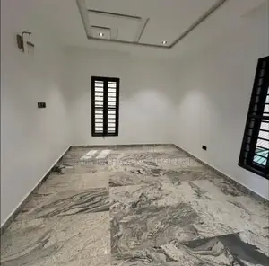 8bdrm Duplex in Wuse 2 for sale