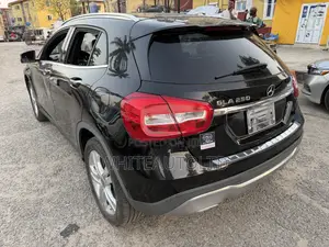 Mercedes-Benz GLA 250 2017 Black