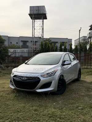 Hyundai Elantra 2013 Silver