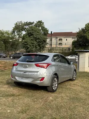 Hyundai Elantra 2013 Silver