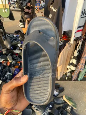 Nike Calm Slippers