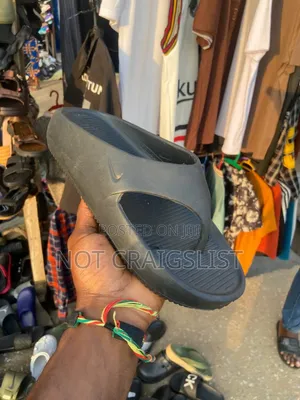 Nike Calm Slippers