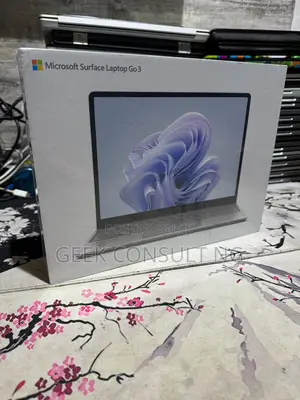 New Laptop Microsoft Surface Laptop Go 2 8GB Intel Core i5 SSD 256GB