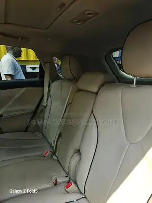 Toyota Venza AWD 2012 Brown