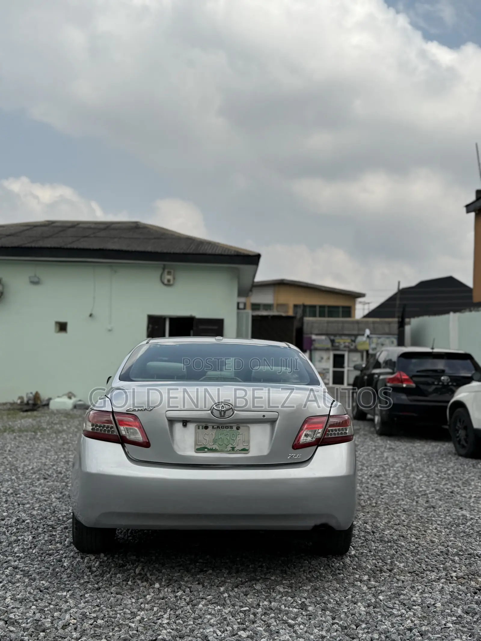 Toyota Camry 2011 Silver