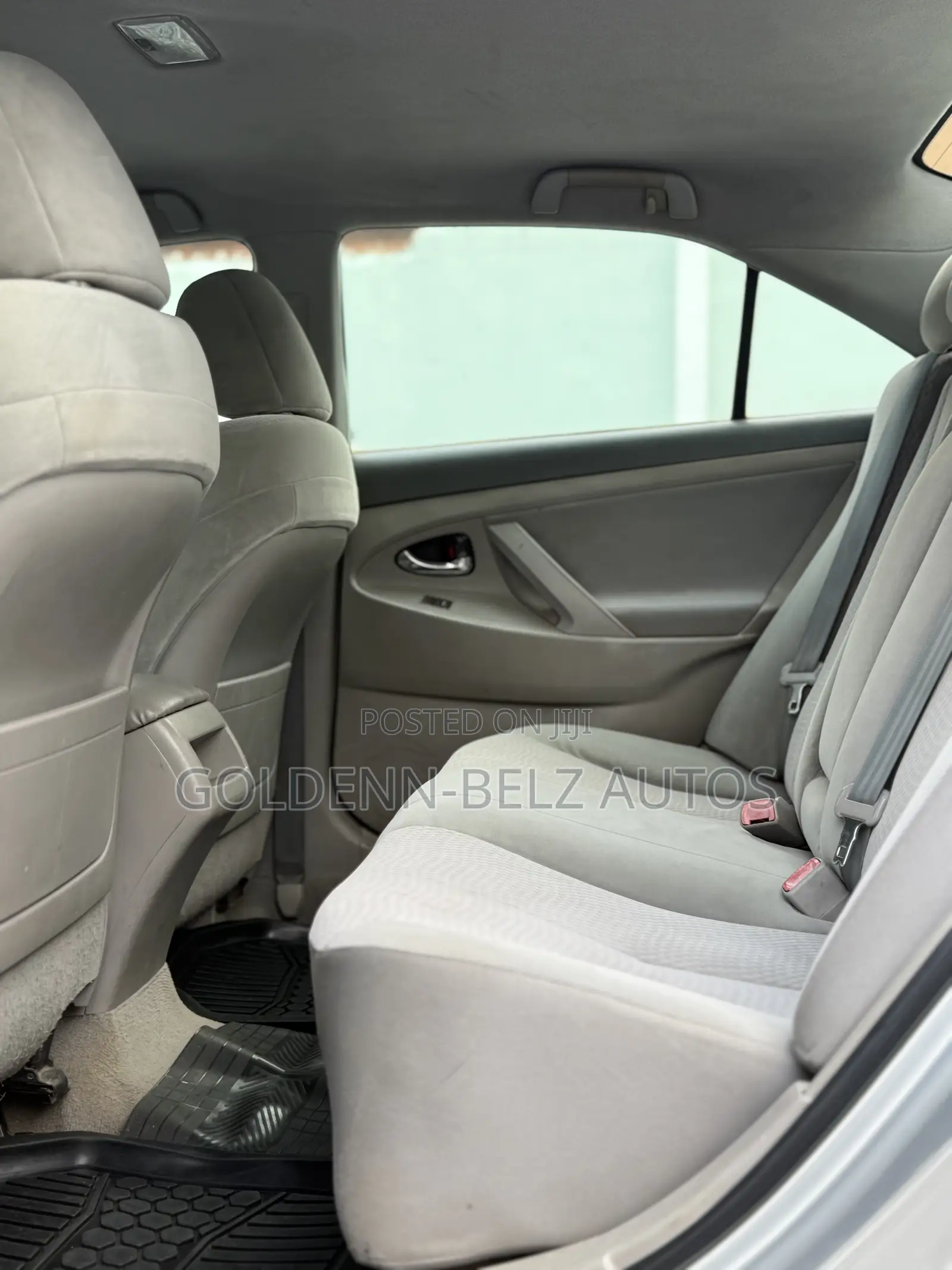 Toyota Camry 2011 Silver