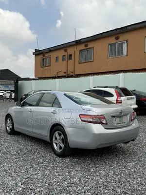Toyota Camry 2011 Silver
