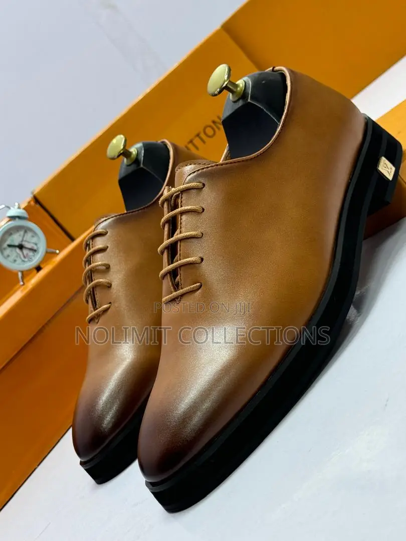 Plain Leather Louis Vuitton Derby Shoe