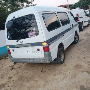 Mazda Bongo 2010