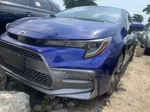 Toyota Corolla SE 2021 Blue