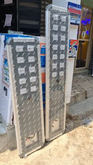 Solar Street Light for Estate's/ Companies / Hotels/ Stadiums/ Churche