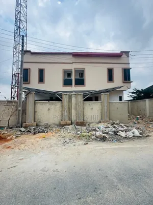 4bdrm Duplex in Inside An Estate, Alausa for sale