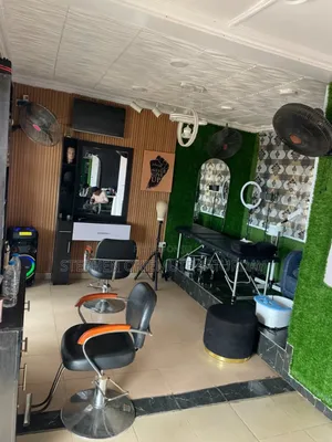 Facial Pedicurists Needed